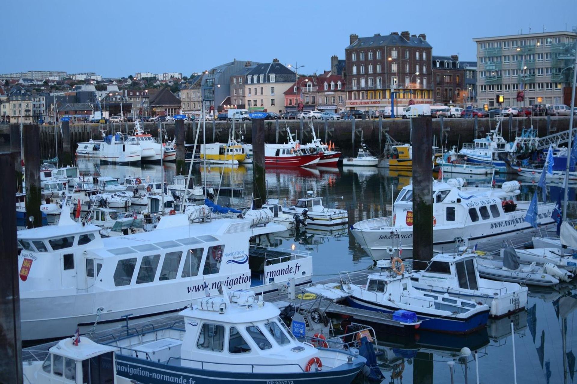 Le Nid Dieppois - Sur Les Quais De Dieppe, Entre Port & Plage Exterior photo